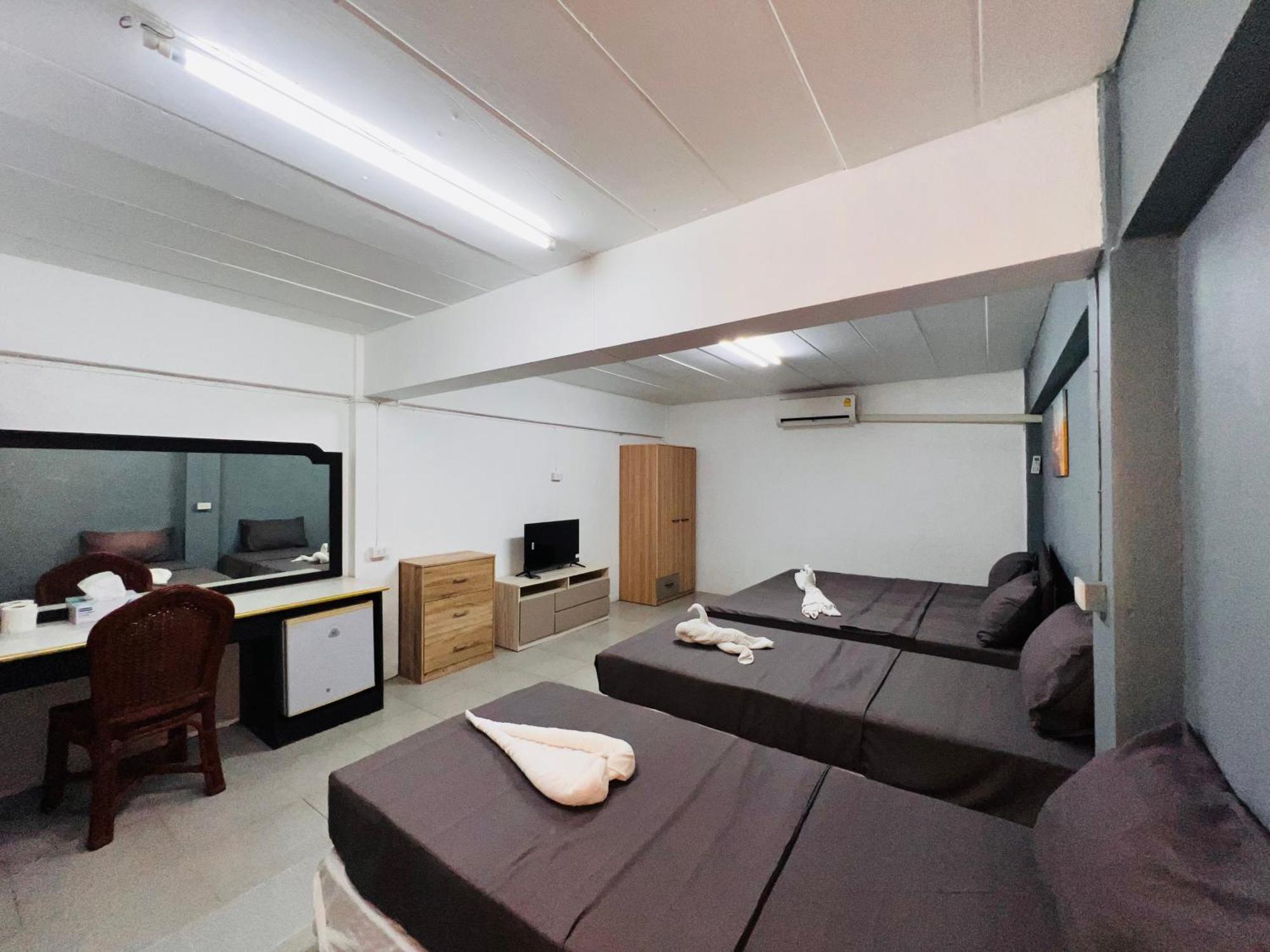 Patong Adventure Hostel Zewnętrze zdjęcie