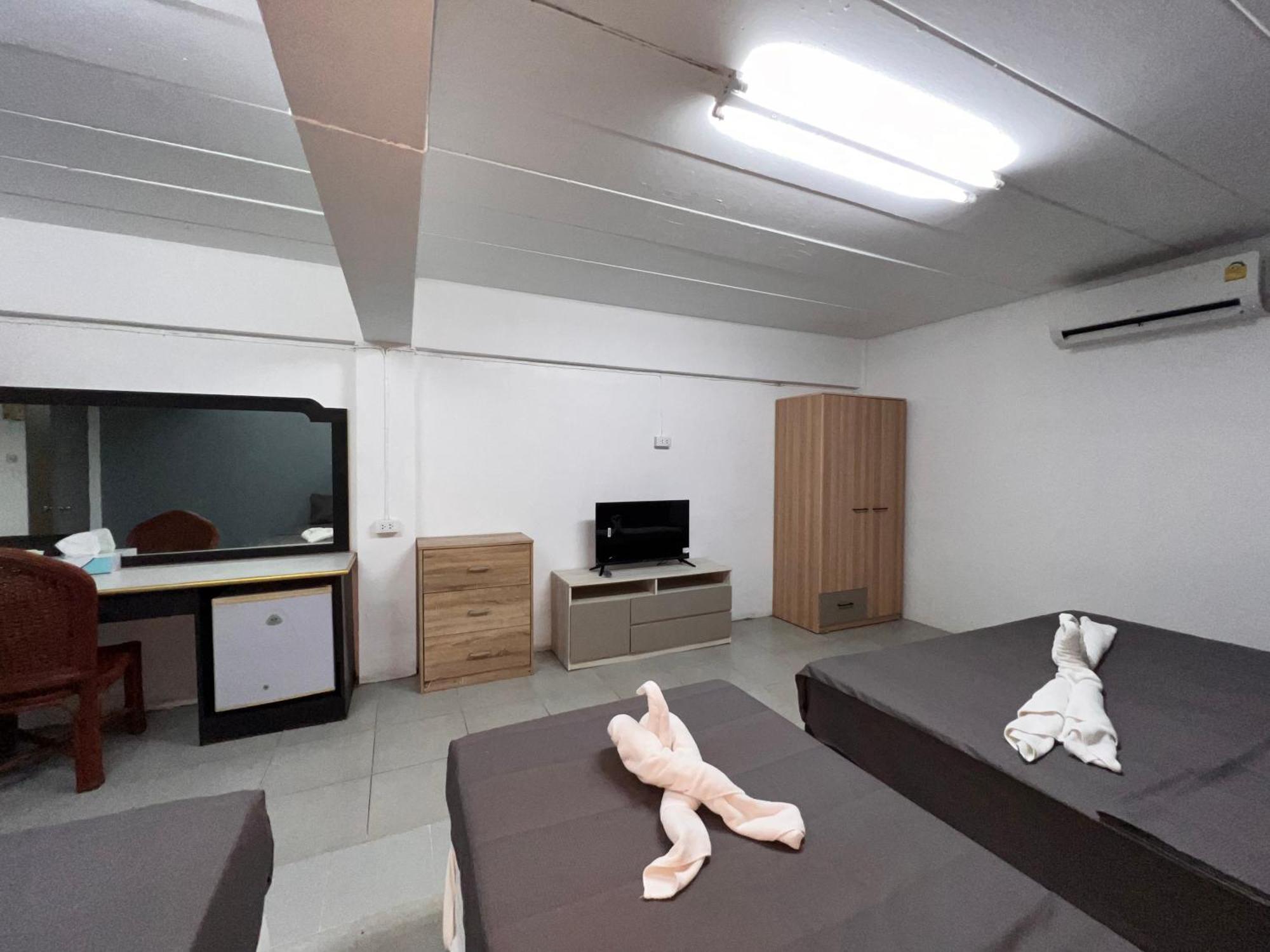 Patong Adventure Hostel Zewnętrze zdjęcie